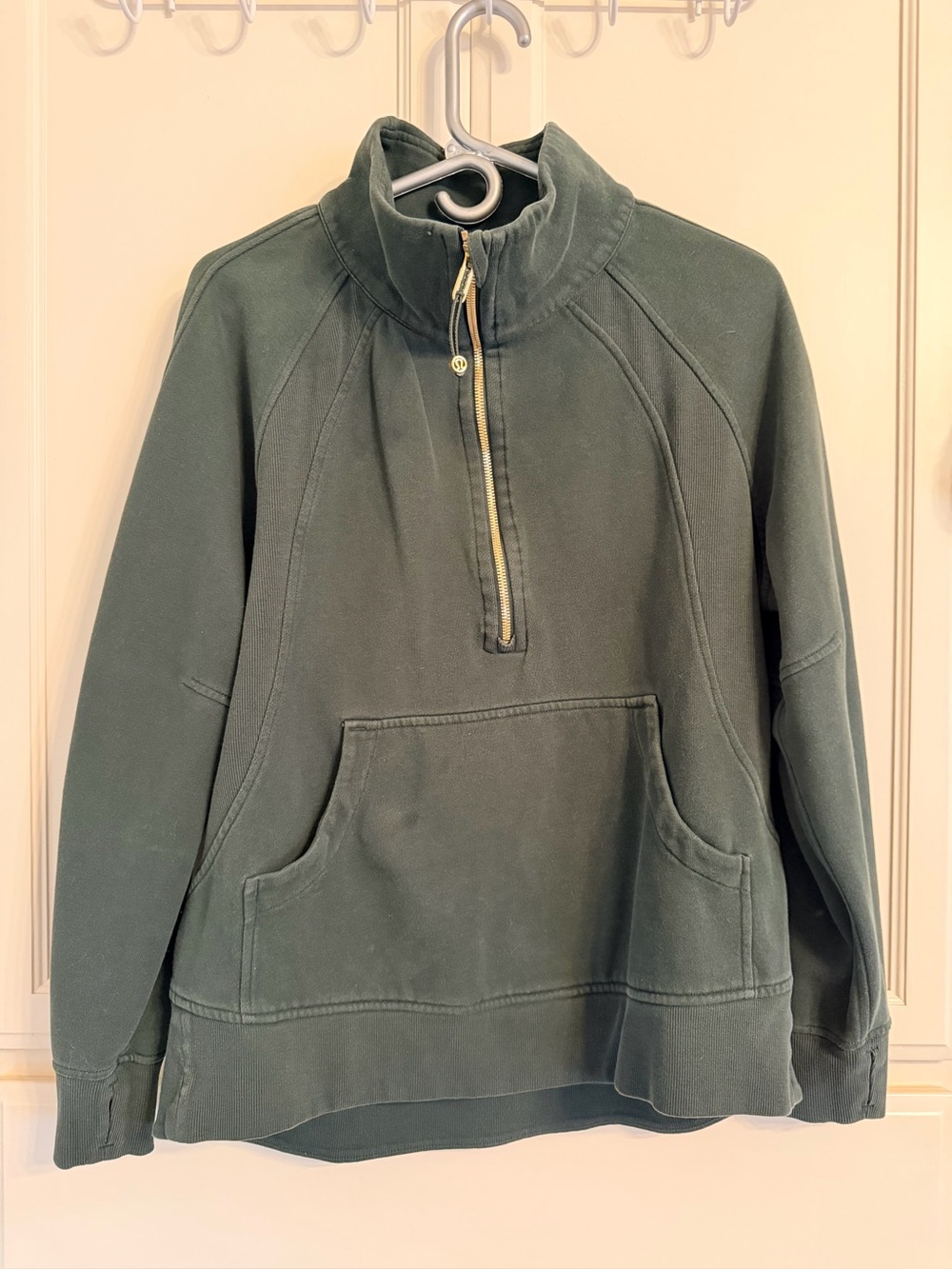 Lululemon M/L green scuba sweatshirt with gold zipper full length